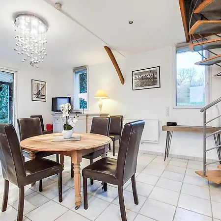 Pet Friendly In * Sarlat-la-Caneda