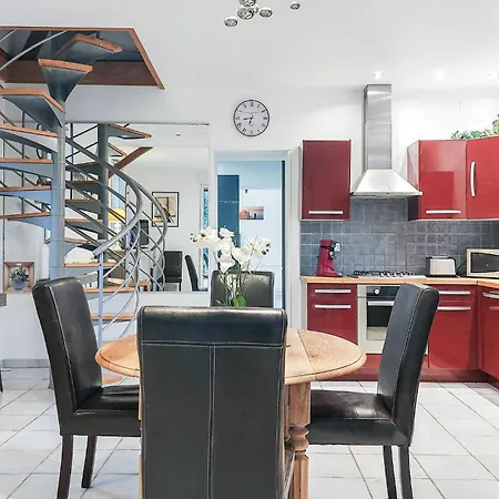 Pet Friendly In Holiday home *